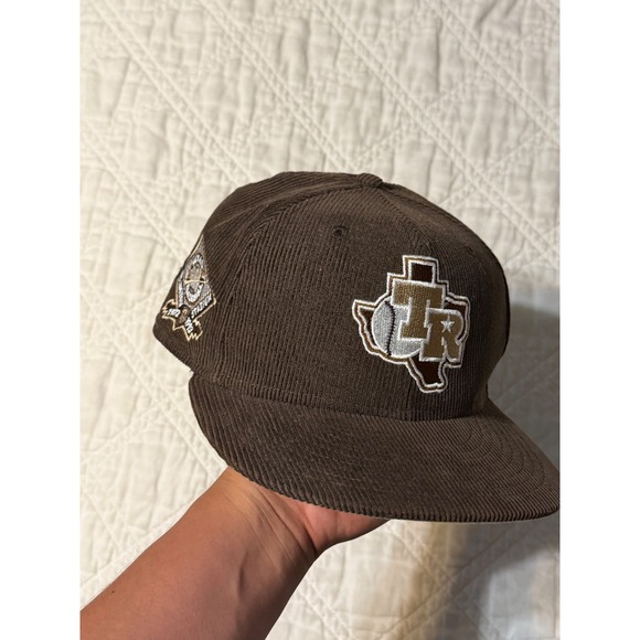 New Era Other - New Era Fitted Hat corduroy Brown Texas Rangers Men 7 1/4 Arlington Stadium Cap